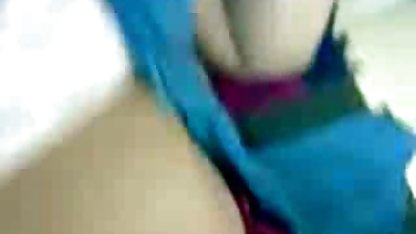 الأوراق في غرفة النوم مقاطع سكس فيديو لبناني الصليب مع والدة العروس ،