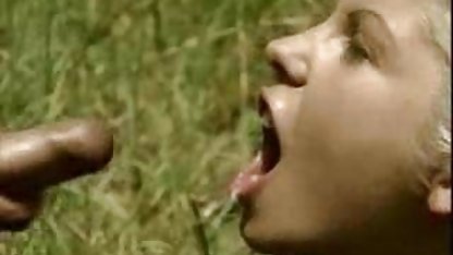 بمجرد العاهرة بدأت مص, افلام جنس مشاهده أنه يعمل في أقل من 1 دقيقة, ثم