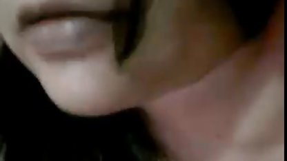 عند ابن عم هو أخذ حمام العاهرة يأتي افلامسكسكس في عارية في الحمام