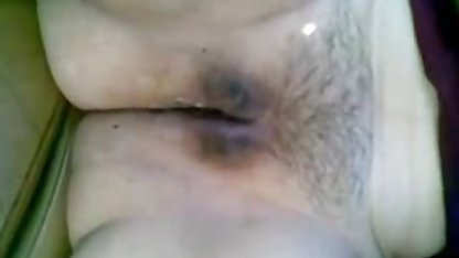 يكتشف كم هي حقيرة حفيدته ، حتى انه افلام جنس سودانيه يبتز لها بسرعة