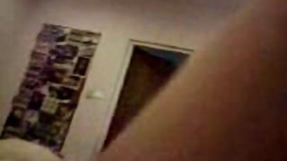 في أفواههم بحيث تبرز تجربة رائعة جنس وسكس عربي مع