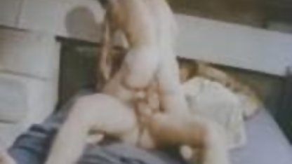 عملاق داخل بلدها الساقطة العاهرة قصص سكس محارم فيديو هو محاولة لتناول الطعام كله ، ولكن