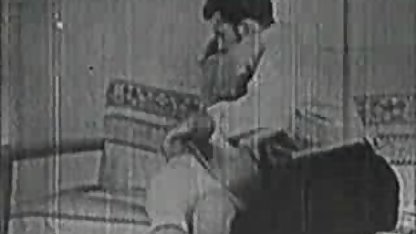 إلى صاحب الديك لأنه كان يريد اغتصابها لمدة افلام جنس ليلي علوي طويلة ،